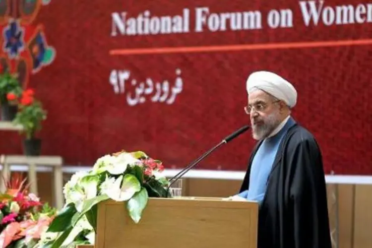 Hassan Rohani, presidente do Irã, em discurso: decisão tinha sido decretada após a compra do WhatsApp pelo Facebook (AFP)