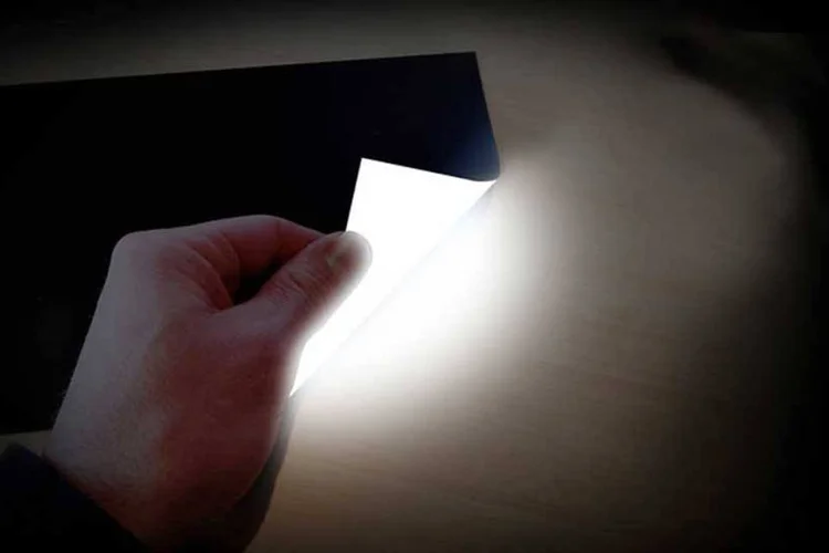 Lightpaper: o material poderá ser usado em sinalização e iluminação (Divulgação)