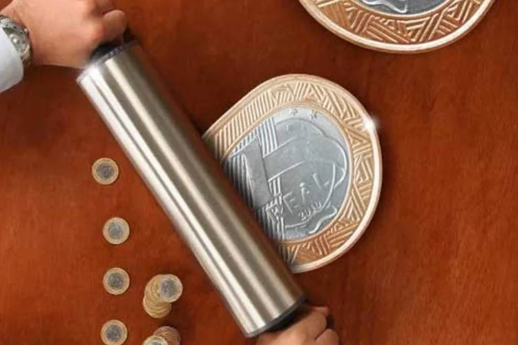 
	&Eacute; hora, portanto, de proteger seu dinheiro. Mesmo quem teve aumento de sal&aacute;rio acima do &Iacute;ndice de Pre&ccedil;os ao Consumidor Amplo (IPCA), &iacute;ndice oficial usado pelo Banco Central para medir a infla&ccedil;&atilde;o, deve ficar atento para preservar integralmente esse ganho.
 (Você S.A.)