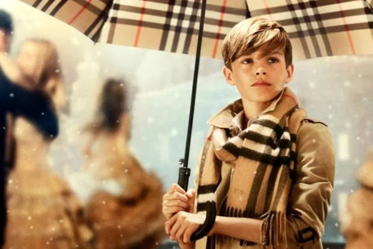 Romeo Beckham em comercial: campanha para a Burberry (Divulgação)