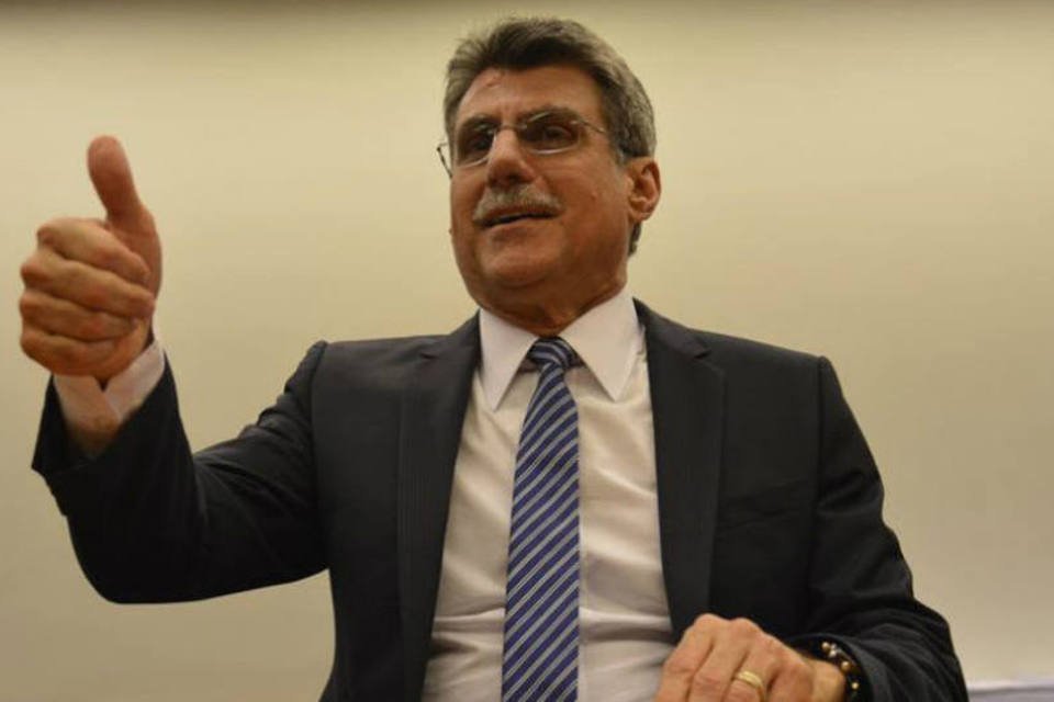 Jucá minimiza viagem de Temer em jatinho da JBS