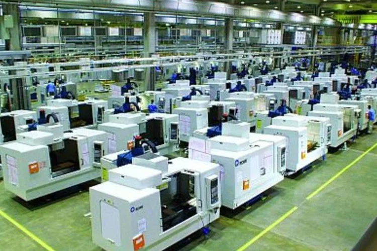 Linha de montagem da Romi: O acordo permite que a empresa fabrique no Brasil as mandrilhadoras Lazatti e centros de usinagem de coluna móvel PFG (.)
