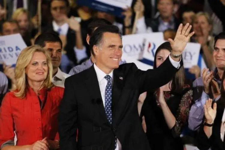 Romney já assume a condição de candidato do partido e começou a atacar o presidente dos Estados Unidos, Barack Obama (Joe Raedle/Getty Images)