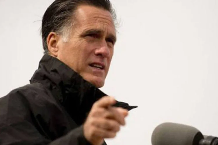 
	Mitt Romney: a equipe de campanha republicana substituiu os atos eleitorais pela participa&ccedil;&atilde;o dos candidatos em v&aacute;rios eventos de arrecada&ccedil;&atilde;o de fundos (©AFP / Jim Watson)