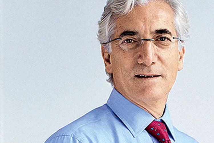 
	Ronald Cohen, o pai das finan&ccedil;as sociais: &quot;1 trilh&atilde;o de d&oacute;lares podem ser investidos globalmente na &aacute;rea at&eacute; 2020&quot;
 (Divulgação/Exame)