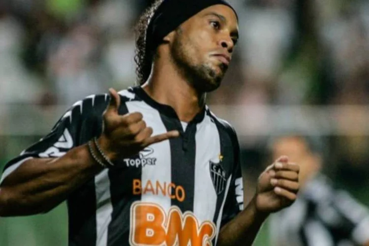 Ronaldinho Gaúcho: jogador não é mais patrocinado pela Coca-Cola (Bruno Cantini/Atlético-MG)