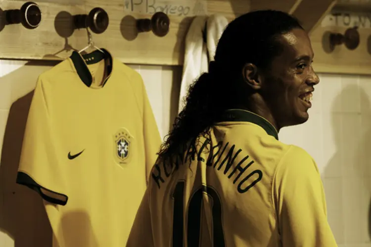 Ronaldinho: marcas souberam explorar de maneira muito intensa os conceito vinculados à Seleção (Reprodução/YouTube)