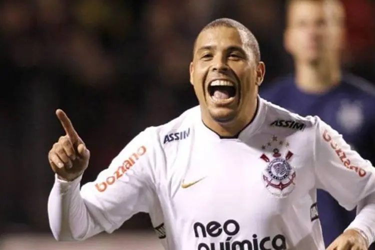 Ronaldo: desde a chegada do atacante, o Corinthians aumentou seu faturamento em 54% (Rodolfo Buhrer/Placar)