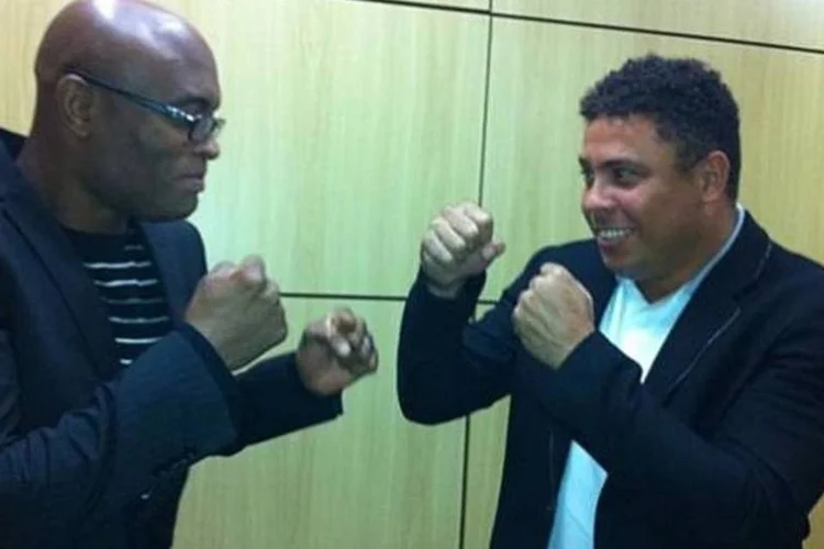 Anderson Silva e Ronaldo: 9ine é dividida entre o ex-jogador, o grupo WPP e o empresário Marcos Buaiz (reprodução twitter)