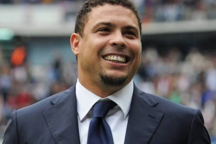 Ronaldo Fenômeno no Congresso Nacional? Ele já veste terno e gravata... (Getty Images)