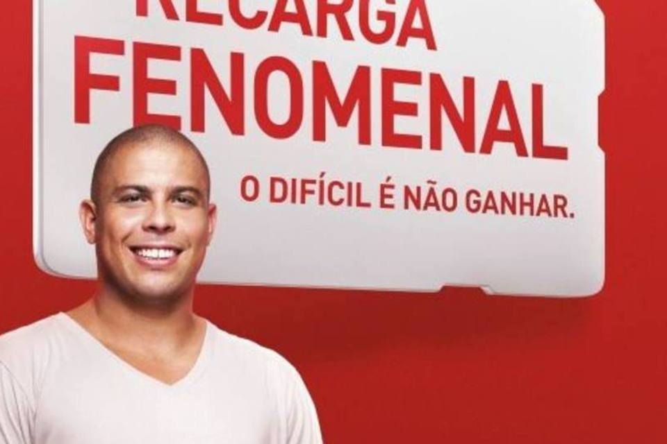 Ronaldo "destrói" YouTube em campanha da Claro