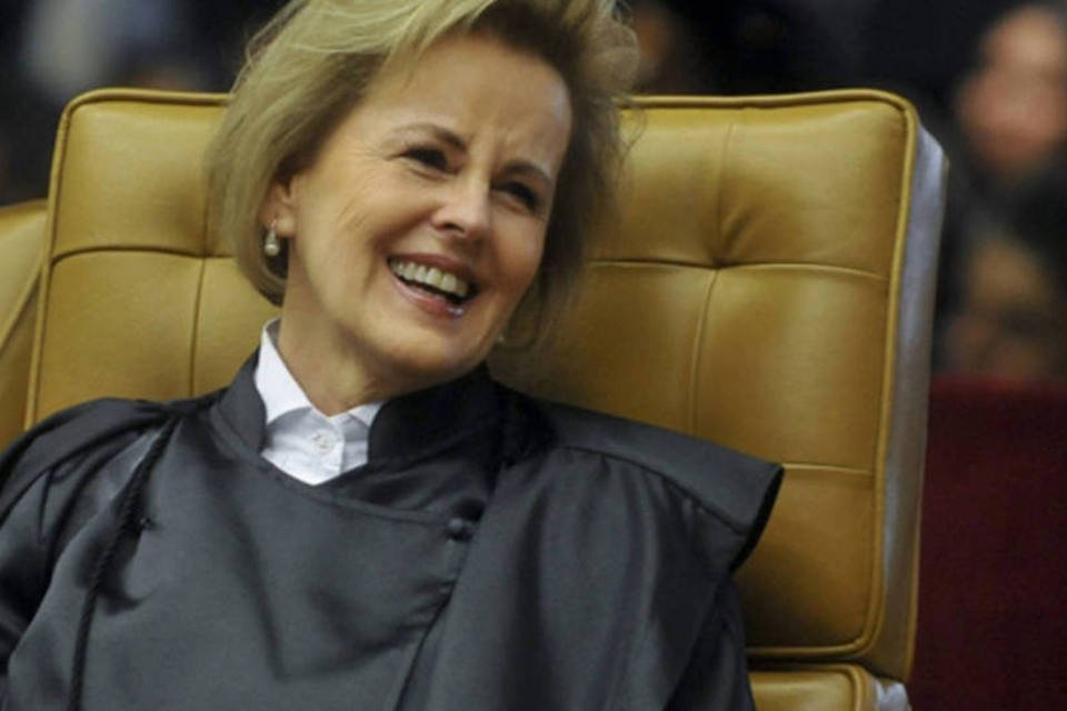 Dilma não aparece na posse de Rosa Weber como nova ministra do STF