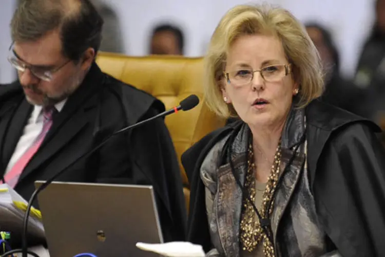
	Rosa Weber: al&eacute;m de Geiza Dias, a ministra j&aacute; anunciou tamb&eacute;m o voto pela absolvi&ccedil;&atilde;o de Anderson Adauto
 (Fabio Rodrigues Pozzebom/ABr)
