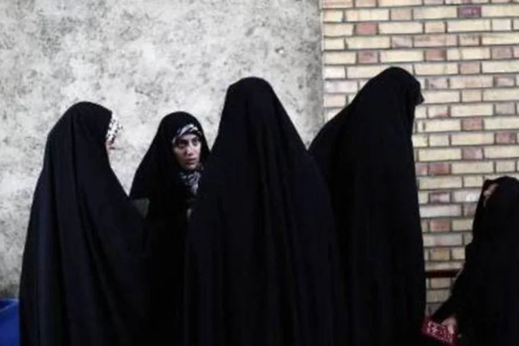 
	Mulheres iranianas: tamb&eacute;m n&atilde;o podem entrar nos est&aacute;dios de futebol
 (AFP/Arquivos)