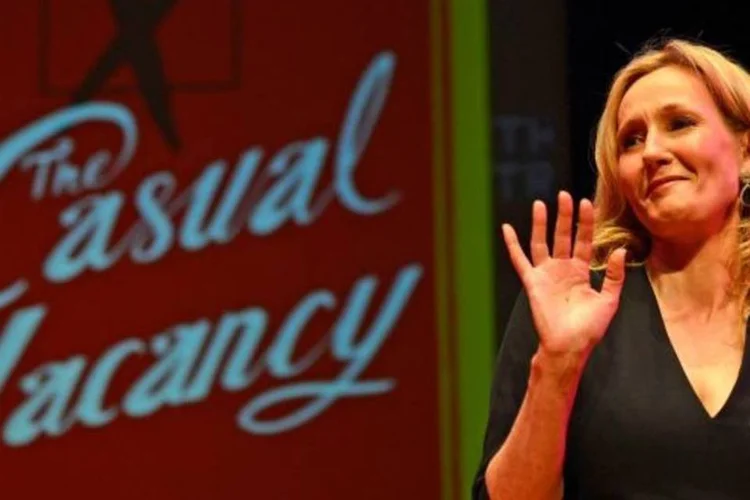 J.K. Rowling apresenta seu romance adulto, "The Casual Vacancy" (Paul Hackett/Reuters)