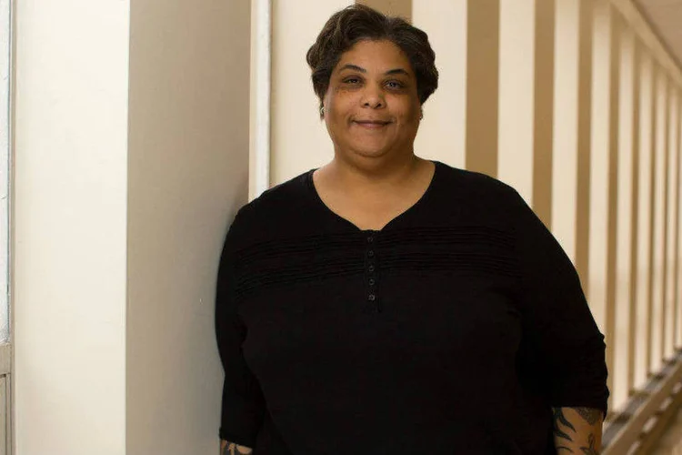
	Roxane Gay, escritora feminista e colunista do New York Times, considerada a primeira roteirista negra da Marvel
 (Reprodução/Facebook/Roxane Gay)