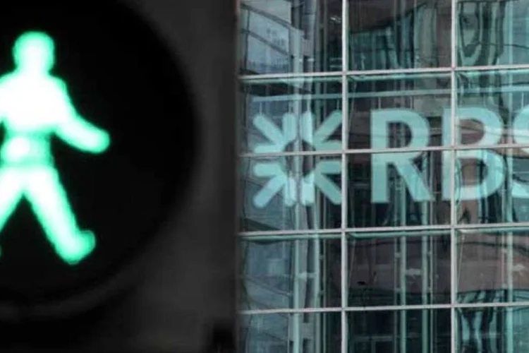 Por causa de suas enormes perdas, o banco escocês RBS foi resgatado em 2008 com 45 bilhões de libras (cerca de 54 bilhões de euros) em dinheiro público (Oli Scarff/Getty Images)