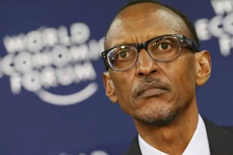 
	Paul Kagame, presidente de Ruanda: Kagame, de 57 anos e que lidera Ruanda desde 2003, foi criticado v&aacute;rias ocasi&otilde;es pela dureza com a qual reprimiu cr&iacute;ticos e dissidentes
 (Pascal Lauener / Reuters)