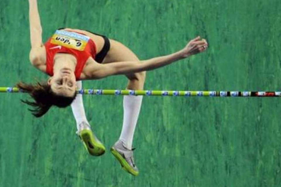 Russa Chicherova obtém a melhor marca do ano no salto em altura
