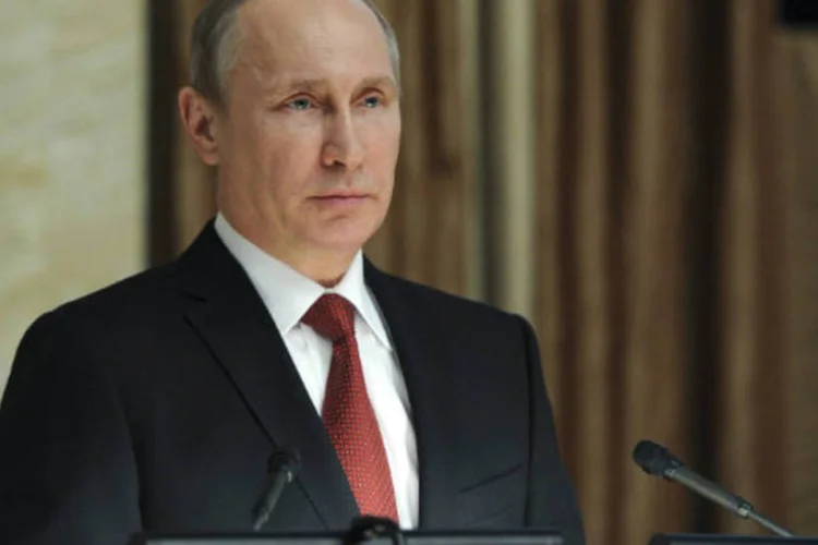 
	O presidente da R&uacute;ssia, Vladimir Putin: homenagem feita na televis&atilde;o, r&aacute;dio e jornais leais a Putin, com base no Decreto 279, demonstra a import&acirc;ncia da m&iacute;dia no est&iacute;mulo do sentimento patri&oacute;tico sobre a Ucr&acirc;nia
 (Mikhail Klimetyev/RIA Novosti/Kremlin/Reuters)