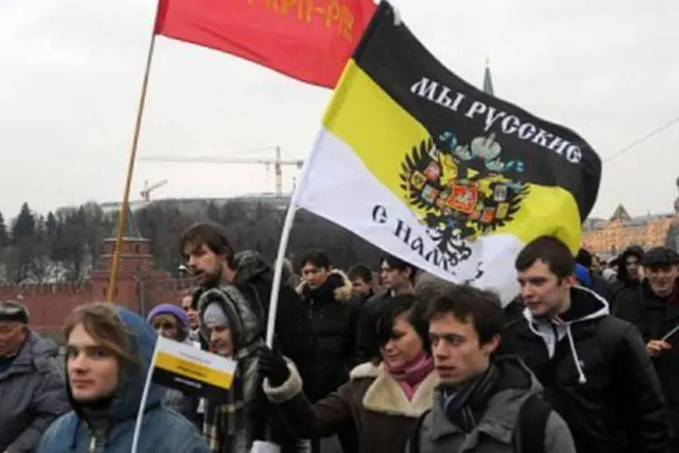Muitos dos presentes na praça Manezh são membros das organizações juvenis governistas (Andrey Smirnov/AFP)