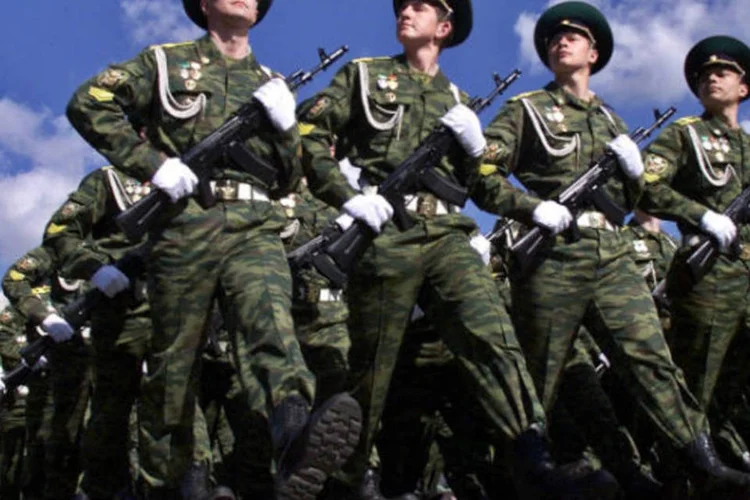 
	Ex&eacute;rcito russo: o presidente Vladimir Putin anunciou em 14 de mar&ccedil;o a retirada da maior parte das tropas russas em atua&ccedil;&atilde;o na S&iacute;ria
 (Tatayana Makeyeva/Getty Images)