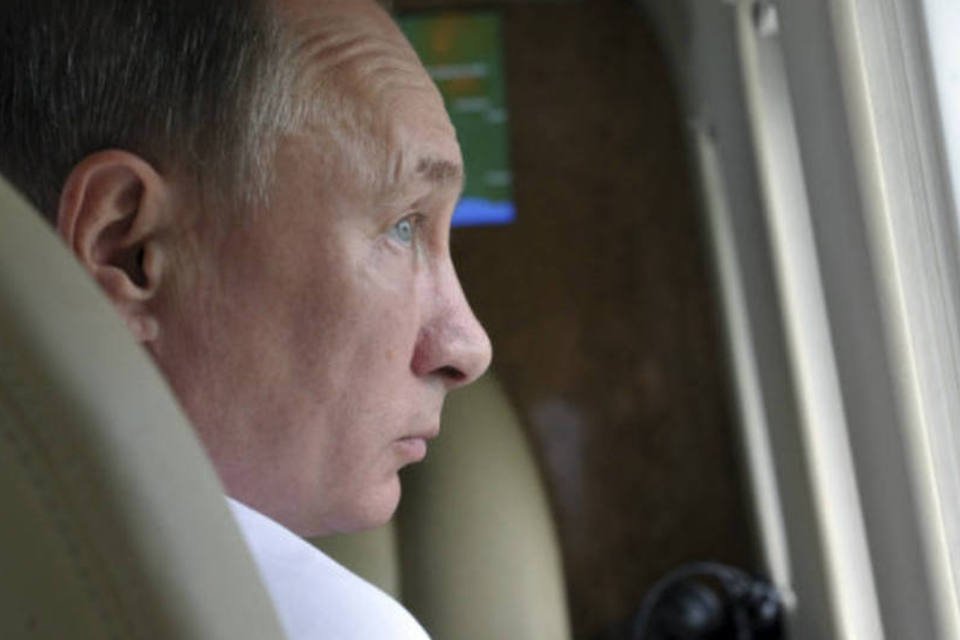 Snowden não deve prejudicar relações com EUA, diz Putin