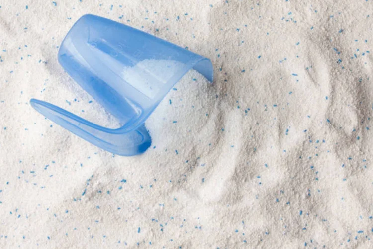 Dona da marca de sabão em pó Omo, a Unilever pretende neutralizar as emissões líquidas dos seus produtos até 2039 (Thinkstock/Thinkstock)