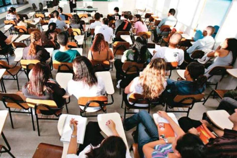 
	Sala de aula de uma universidade: segundo o estudo, a parcela da popula&ccedil;&atilde;o feminina adulta com diploma &eacute; de 12%
 (Kiko Ferrite/EXAME.com)