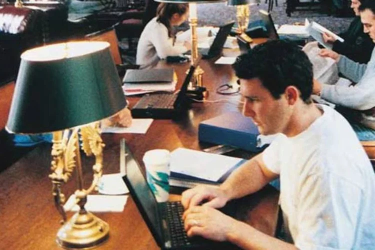 Sala da Tuck School of Business, da Dartmouth College: programas de cinco dias por mais de 10 mil dólares (Divulgação)