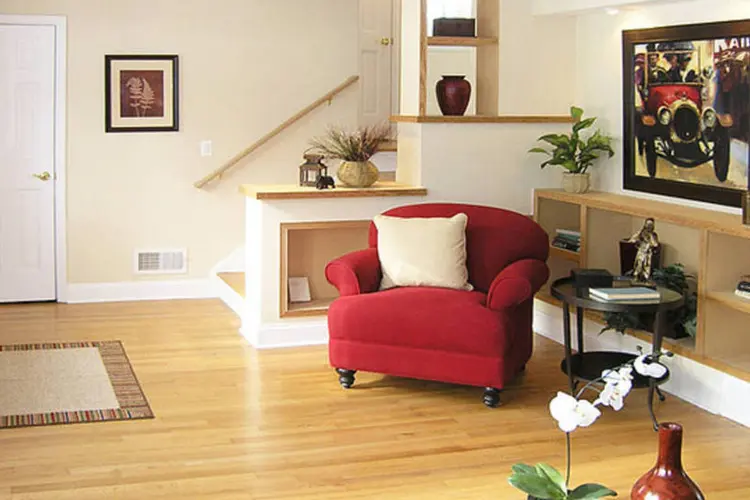 
	Sala de estar decorada: se o lar transmite uma energia positiva, &eacute; natural que o morador tamb&eacute;m se sinta bem
 (Creative Commons/Real Staging)