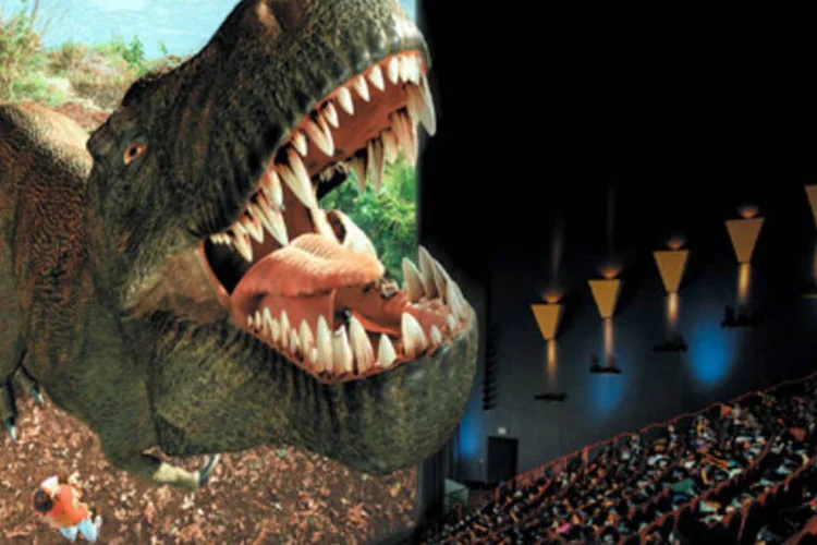 Espectadores assitem a filme 3D em sala de cinema IMAX (.)