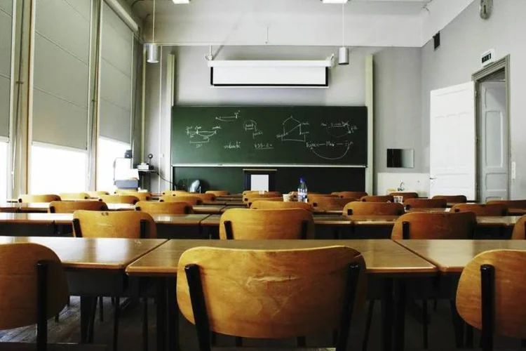 
	Ensino: o Brasil ainda tem 2,8 milh&otilde;es de crian&ccedil;as e adolescentes fora da escola
 (Thinkstock)