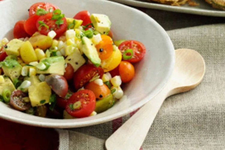 
	Salada: com o veganismo, ter&iacute;amos 8 milh&otilde;es a menos v&iacute;timas de doen&ccedil;as associadas com diabetes, obesidade, problemas card&iacute;acos e c&acirc;ncer
 (Getty Images)