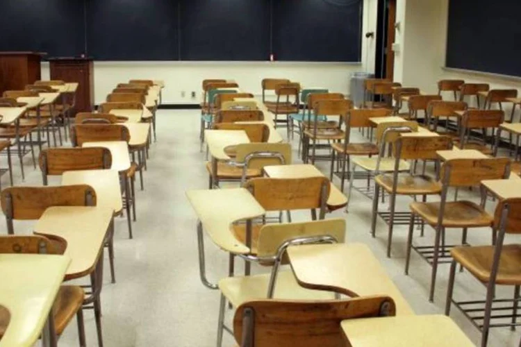 A escola considera ''violenta e perturbadora'' a atitude da menina e garantiu ter tentado entrar em contato com vários membros da família da criança antes de chamar a a Polícia (Stock.Xchange)