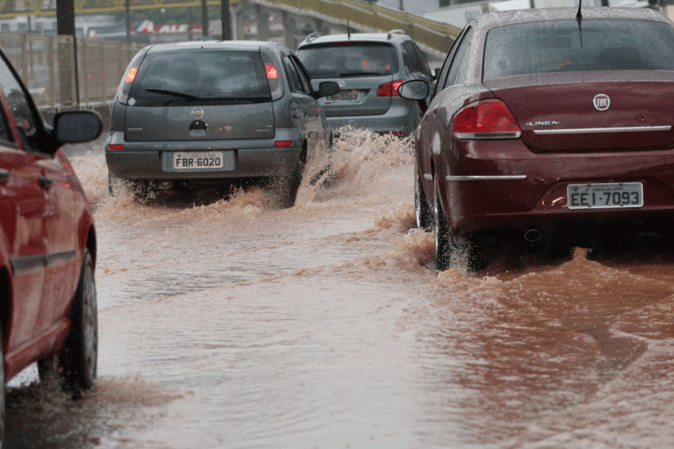 São Paulo registra chuva de um mês em apenas 24 horas