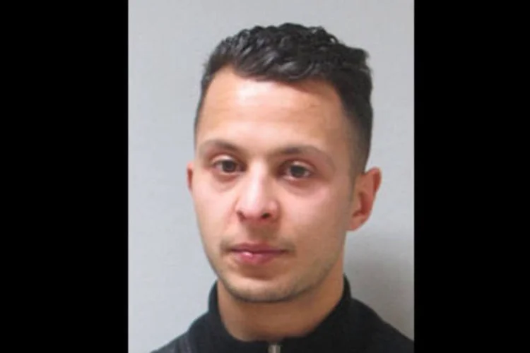 Salah Abdeslam: ele é o único comando dos atentados que está vivo (Polícia Belga/Divulgação)