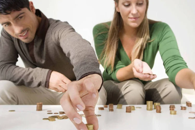 Salário: funcionários mal pagos ficaram mais satisfeitos com o trabalho quando a empresa foi transparente em relação à remuneração.  (Thinckstock)