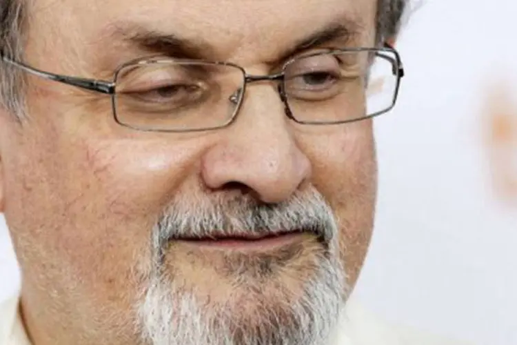 
	O autor Salman Rushdie est&aacute; na lista como &quot;procurados vivos ou mortos por crimes contra o Isl&atilde;&quot;
 (Jemal Countess/Getty Images/AFP)