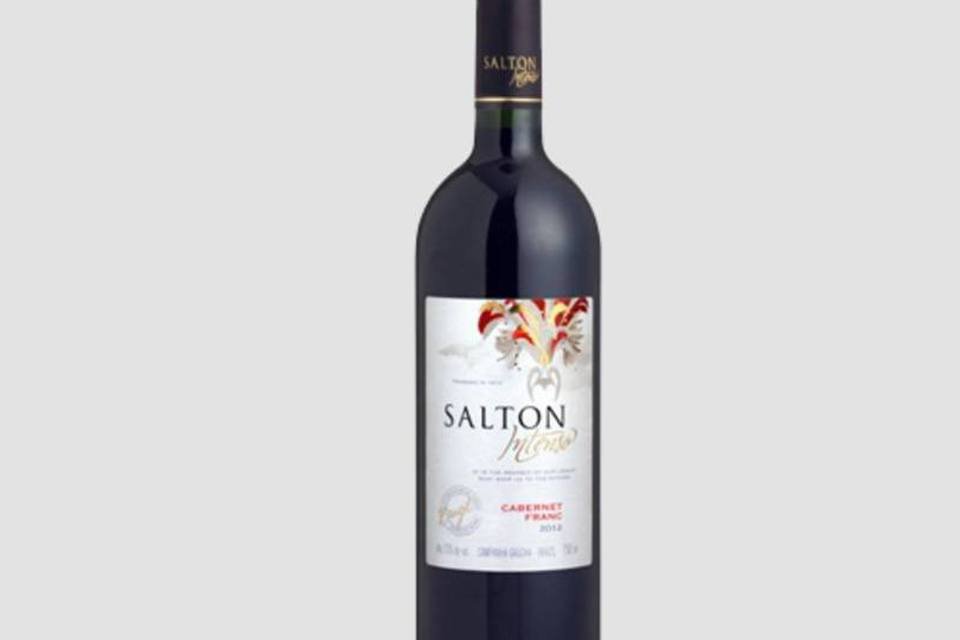 Salton exporta linha de vinhos