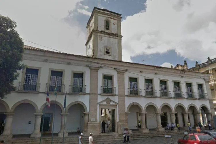 
	Salvador, Bahia: o protesto fechou pela manh&atilde; de hoje (2) os dois sentidos da Avenida General San Martin, que liga duas importantes regi&otilde;es da cidade &ndash; Retiro e Largo do Tanque.
 (Reprodução/Google Street View)