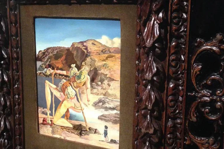 
	Quadro de Salvador Dal&iacute;: a mostra &eacute; organizada em ordem cronol&oacute;gica
 (Divulgação/Facebook/Tomie Ohtake)