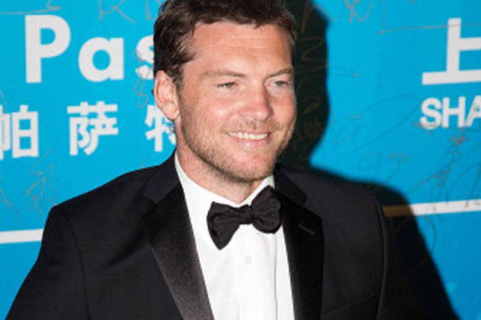 Ator Sam Worthington é preso após agredir fotógrafo