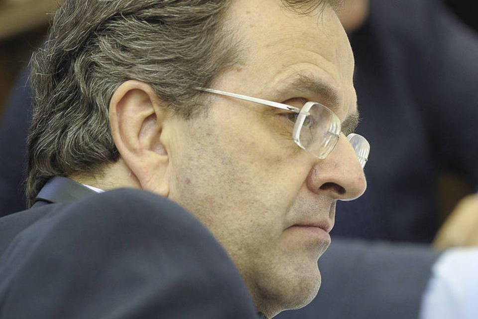 Samaras sairá hoje do hospital e comandará governo de casa