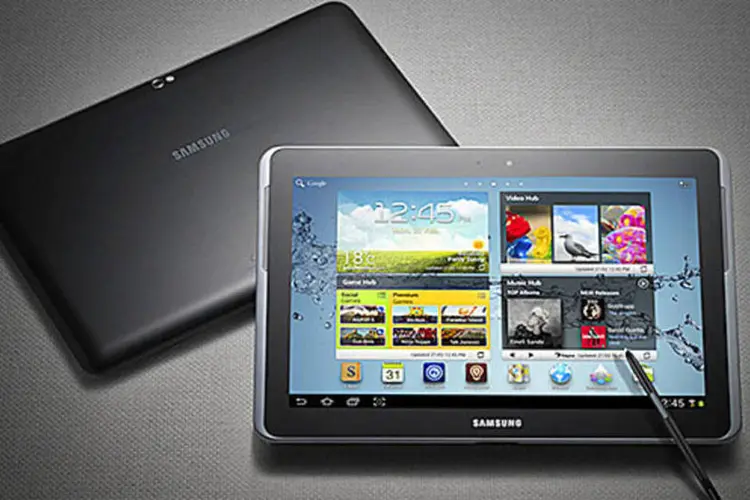 A Samsung apresenta, no Mobile World Congress, seu tablet Galaxy Note 10.1, que permite o uso de uma canetinha para desenhos e anotações (Divulgação)