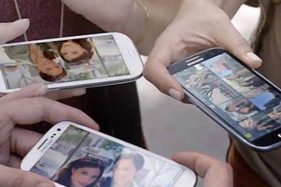 Em vídeo sobre iPhone 5, Samsung ridiculariza fãs da Apple
