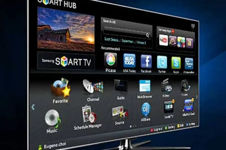 O Smart Hub é a tela para acesso a serviços na web nos televisores da série 7000, da Samsung (Reprodução)