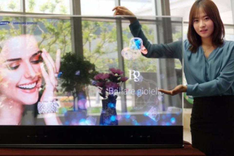 
	O novo monitor transparente da Samsung poder&aacute; fazer maravilhas para a publicidade
 (Divulgação/Samsung)