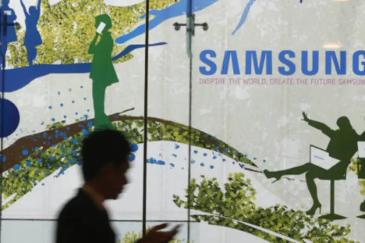 
	Samsung: vendas de smartphones foram fortes no quarto trimestre do ano passado
 (REUTERS/Kim Hong-Ji/Files)