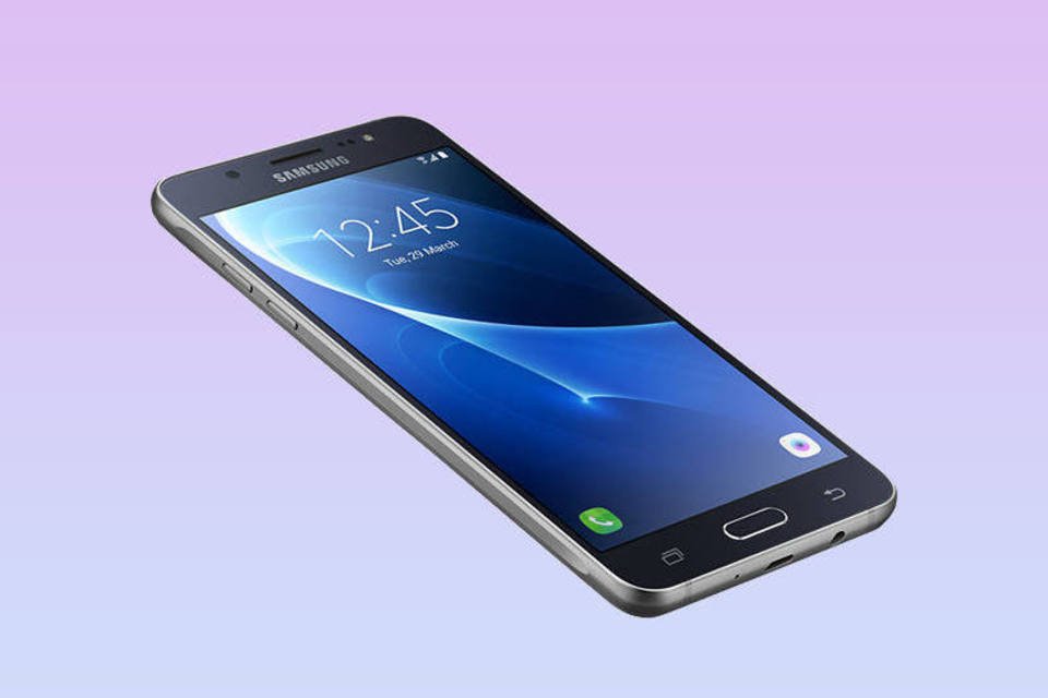 Mais bonito e resistente, novo Galaxy J5 sai por 1.299 reais